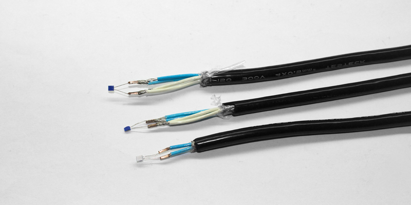 精密雙壓方焊接機(jī)-NTC電阻焊線機(jī) - 線束整形焊接機(jī) - 2 PT100鉑熱電阻芯片引腳與多股線焊接樣品