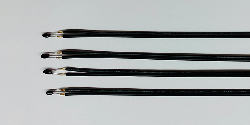 精密雙壓方焊接機(jī)-NTC電阻焊線機(jī) - 線束整形焊接機(jī) - 3